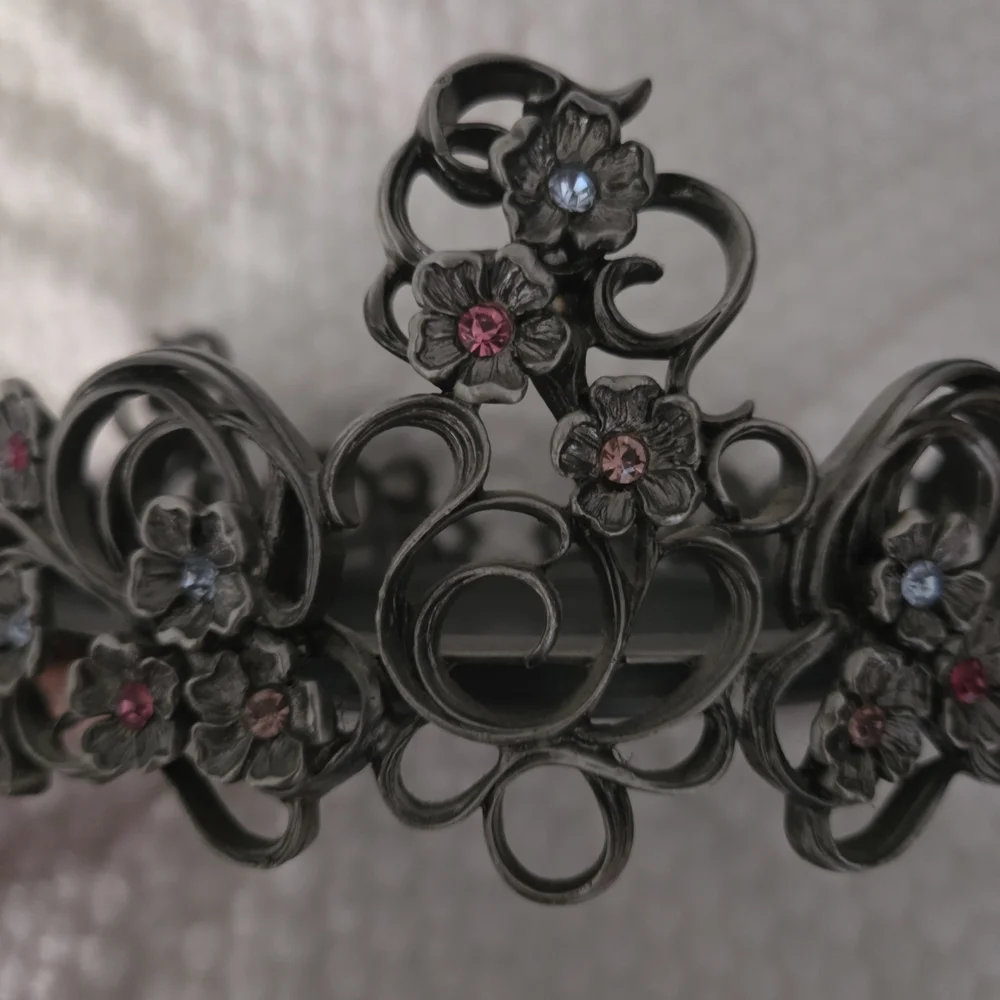 PartyLite Pewter Floral Candle Ring Holder with Pink and Blue Rhinestones - Picture 3 of 10
